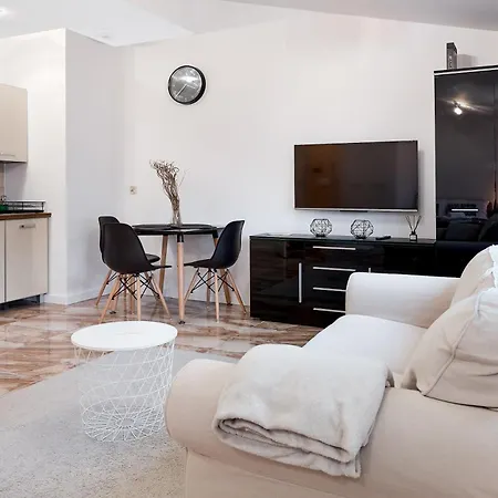 Warta River Cosy By Bookinghost